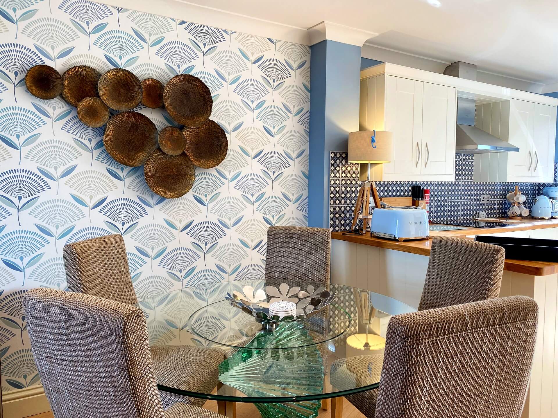 Lisburne Place Luxury Town House - Dining Area